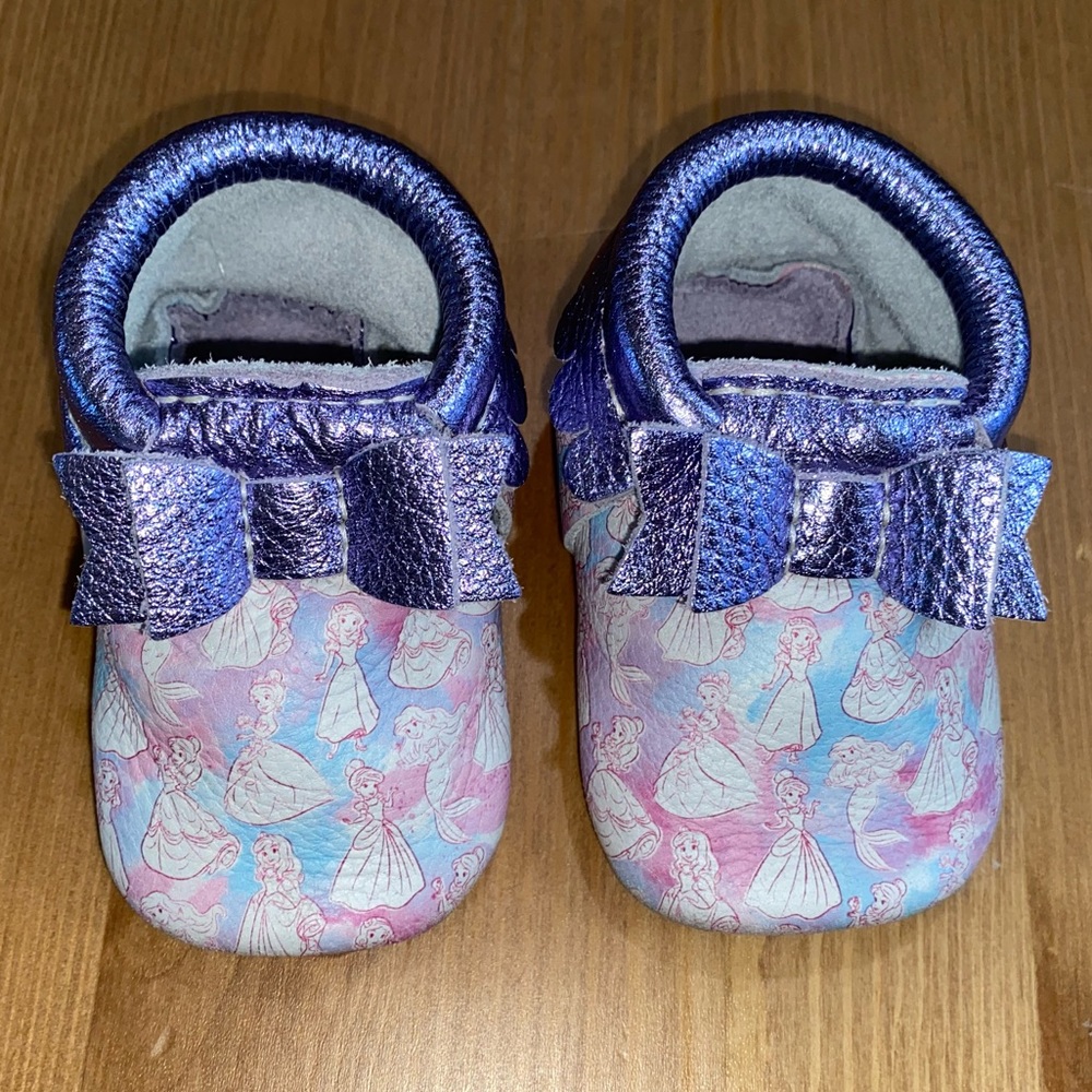 Princess Watercolor bow mocc